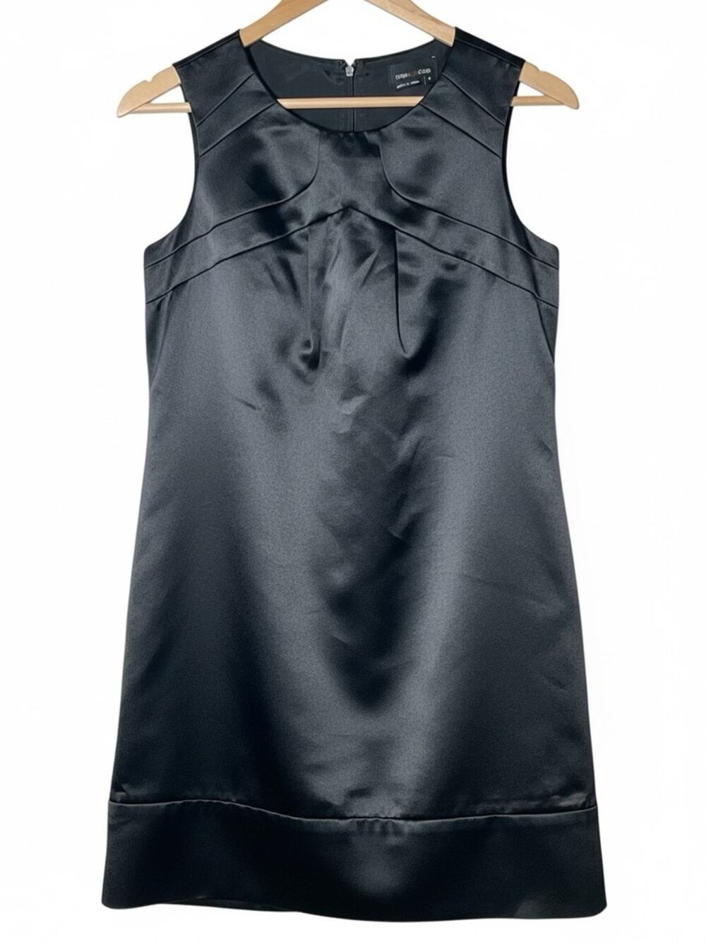 Max and Cleo Black Satin Sleeveless Shift Dress size 2 B86